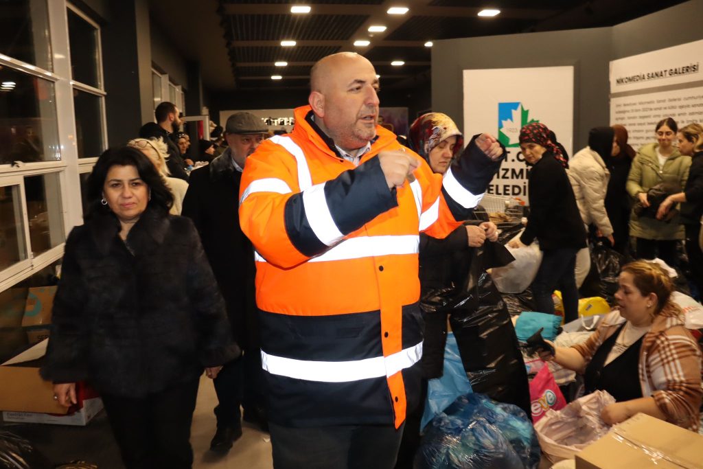 Cetin Sarica Izmit dayanismanin en guzel ornegini sergiliyor 1